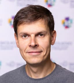 Александр Тюльпанов